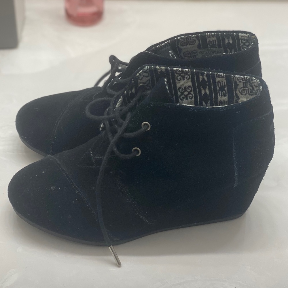 Toms wedge boot